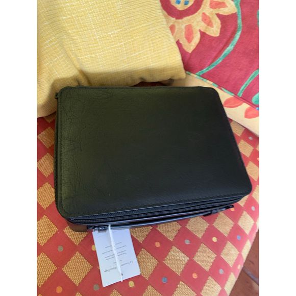 NWT Beis Faux Leather Vegan Cosmetic Case in Black - Picture 8 of 9